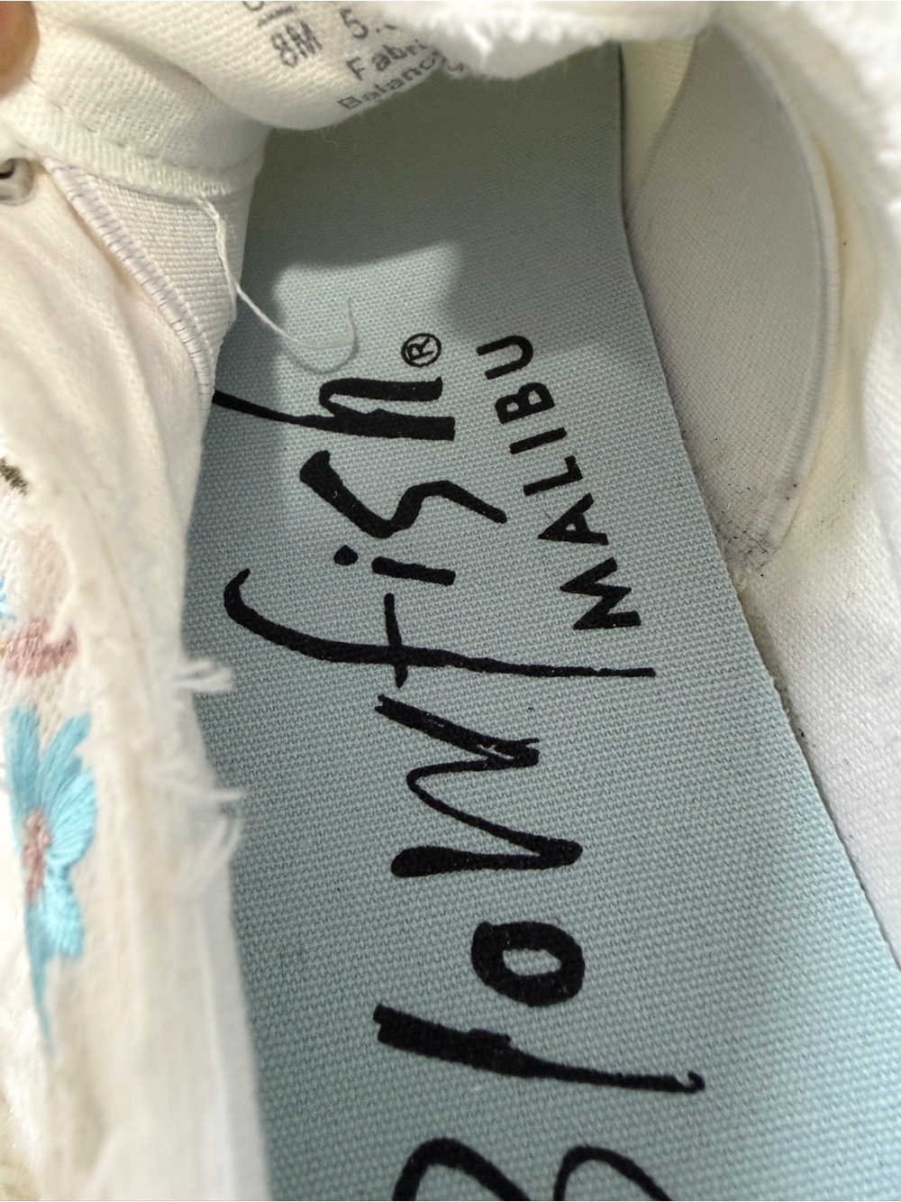 Blowfish White Canvas Sneakers with Floral Embroidery Size 8 cottagecore Beach - Picture 4 of 8
